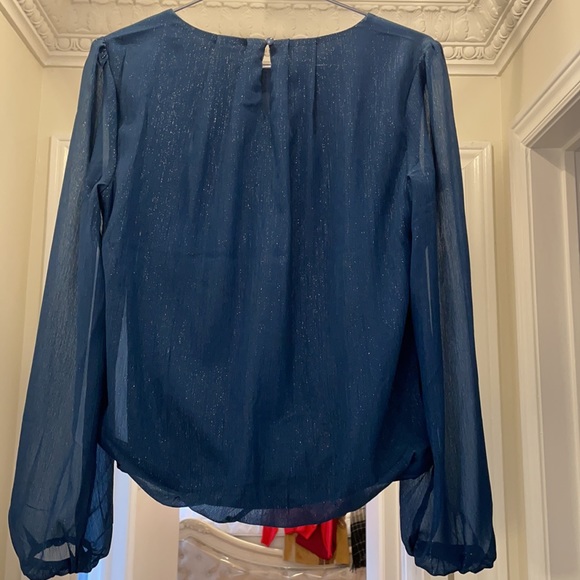 Blue Puffy Blouse!! - Picture 2 of 3